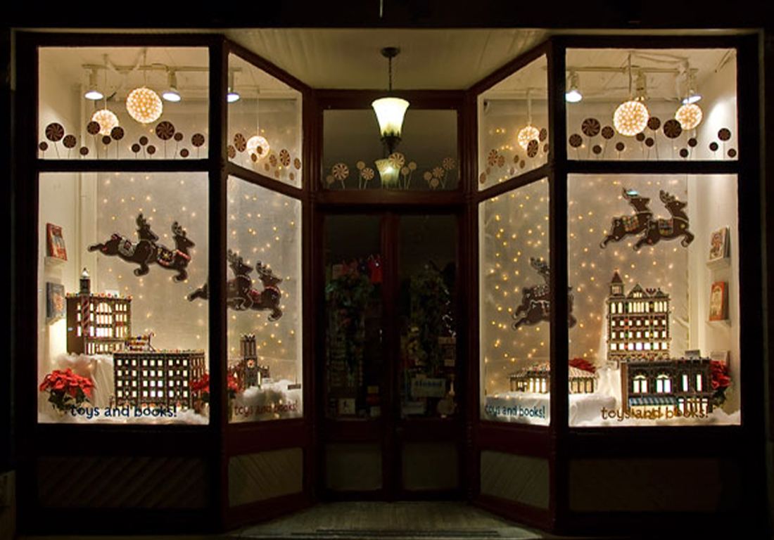 ตกแต่งโชว์สินค้า ช่วงเทศกาล